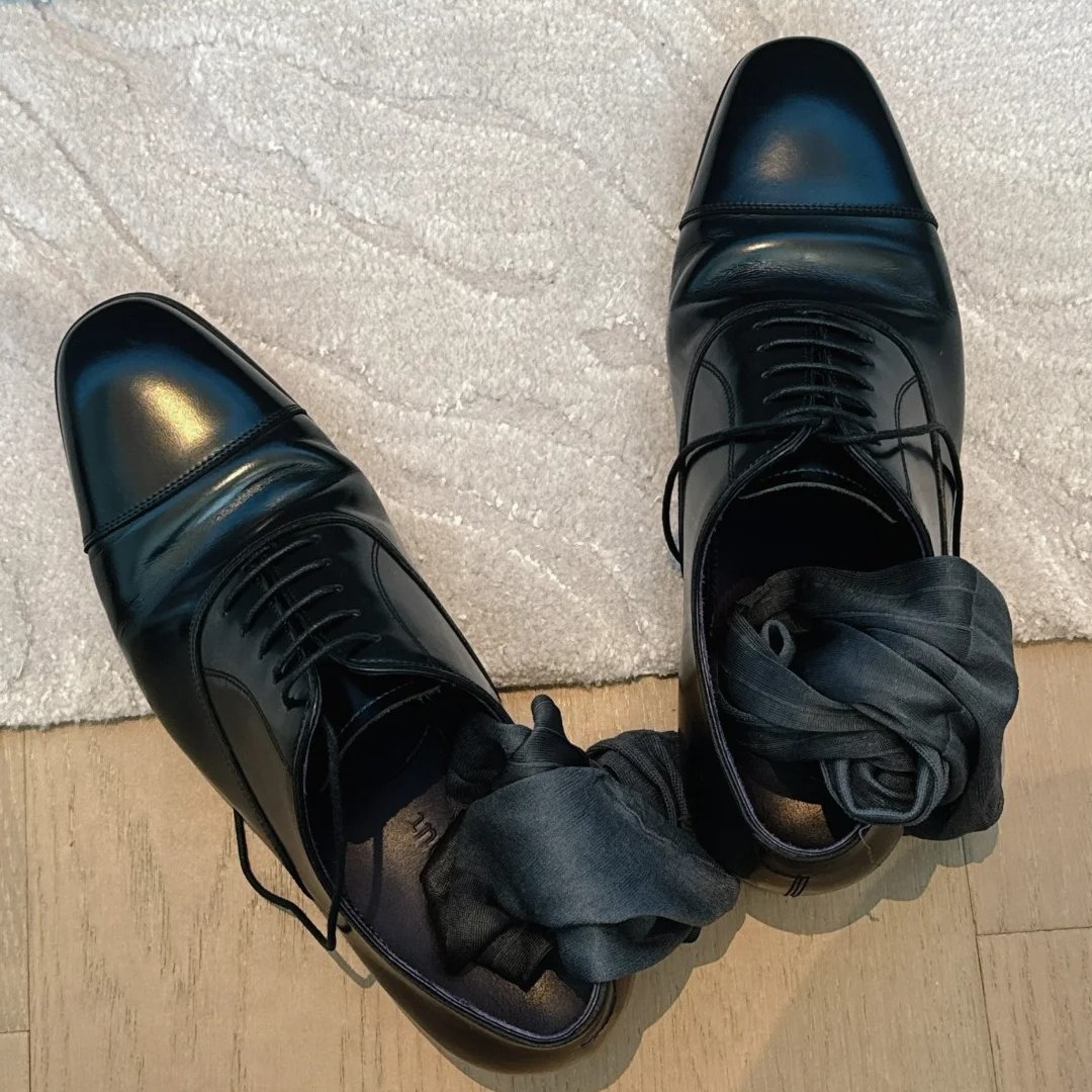 正装丝袜主HTtu (@httusheersocks) on Twitter photo 