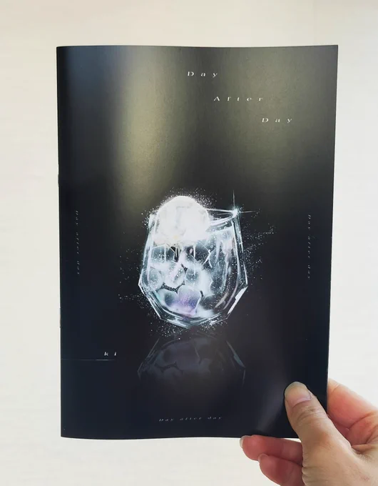 【秋SALE】 boothで販売中のイラスト集3冊、期間限定¥100offです。 11/30 まで。 ぜひこの機会に…! 【ガラスの彼方Ⅲ】【Silence】 ¥900→¥800 【Day after day】 ¥600 →¥500