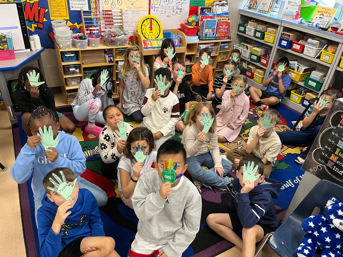 Boyle-Room #19 (@chspboylegrade3) on Twitter photo Toolbox Tuesday! Adding calming strategies to our helping hands! <a href="/WoodcrestES/">Woodcrest Elementary</a> <a href="/ChpsTweets/">Cherry Hill Schools</a> Toolbox Tuesday! Adding calming strategies to our helping hands! <a href="/WoodcrestES/">Woodcrest Elementary</a> <a href="/ChpsTweets/">Cherry Hill Schools</a>