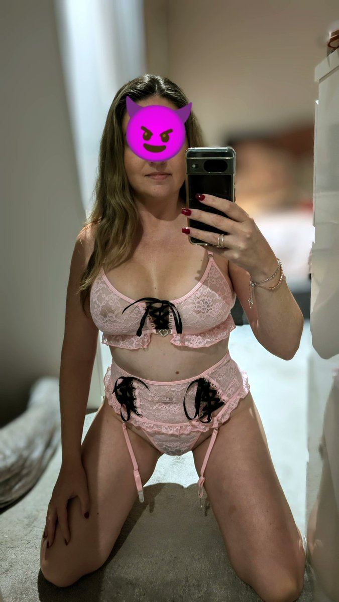 Good morning 💕💕💕

Naughty horny wife nsfw lace lingerie sessions sexting custom orders content stockings suspenders masturbation titty Tuesday thick thighs