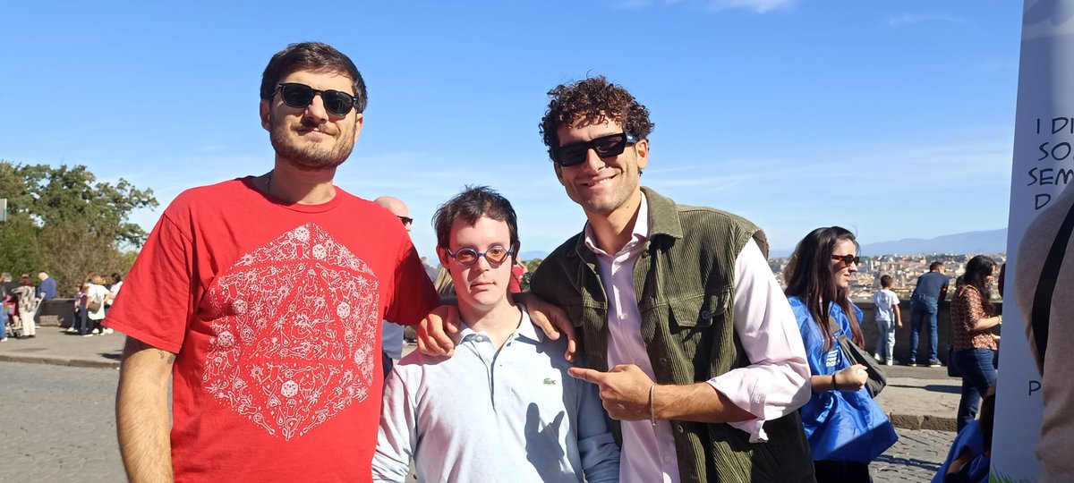 Grazie Claudio e Fabrizio Colica per essere stati insieme a noi nella piazza di #AIPDRoma. E grazie Andrea Moriconi, Aldo, alla fine è venuto anche lui!
#LeColiche #AndreaMoriconi #GNPD #gnpd2024