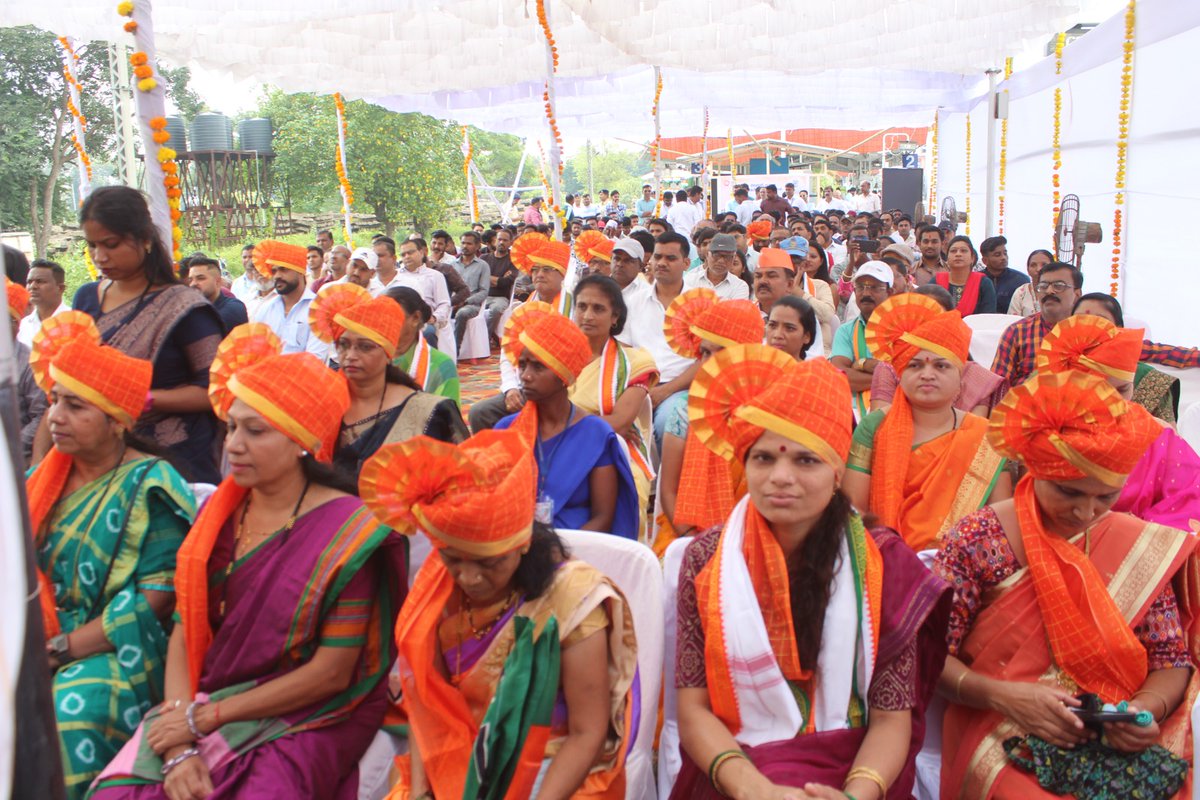 BhusavalDivn tweet picture