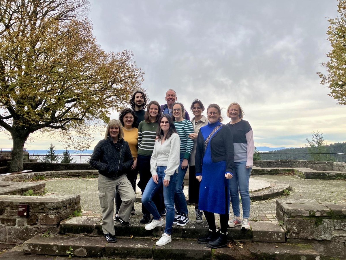 Dave Carling lab (@cellularstress) on Twitter photo Delighted to have co-organised @HCR_Symposium with <a href="/sibilia_maria/">Maria Sibilia</a>. Thanks to all the fantastic speakers. Lots of faces from the <a href="/MRC_LMS/">MRC Laboratory of Medical Sciences (LMS)</a> including great talks from @Alexis_Barr and <a href="/louise_fets/">Louise Fets</a>. Delighted to have co-organised @HCR_Symposium with <a href="/sibilia_maria/">Maria Sibilia</a>. Thanks to all the fantastic speakers. Lots of faces from the <a href="/MRC_LMS/">MRC Laboratory of Medical Sciences (LMS)</a> including great talks from @Alexis_Barr and <a href="/louise_fets/">Louise Fets</a>.
