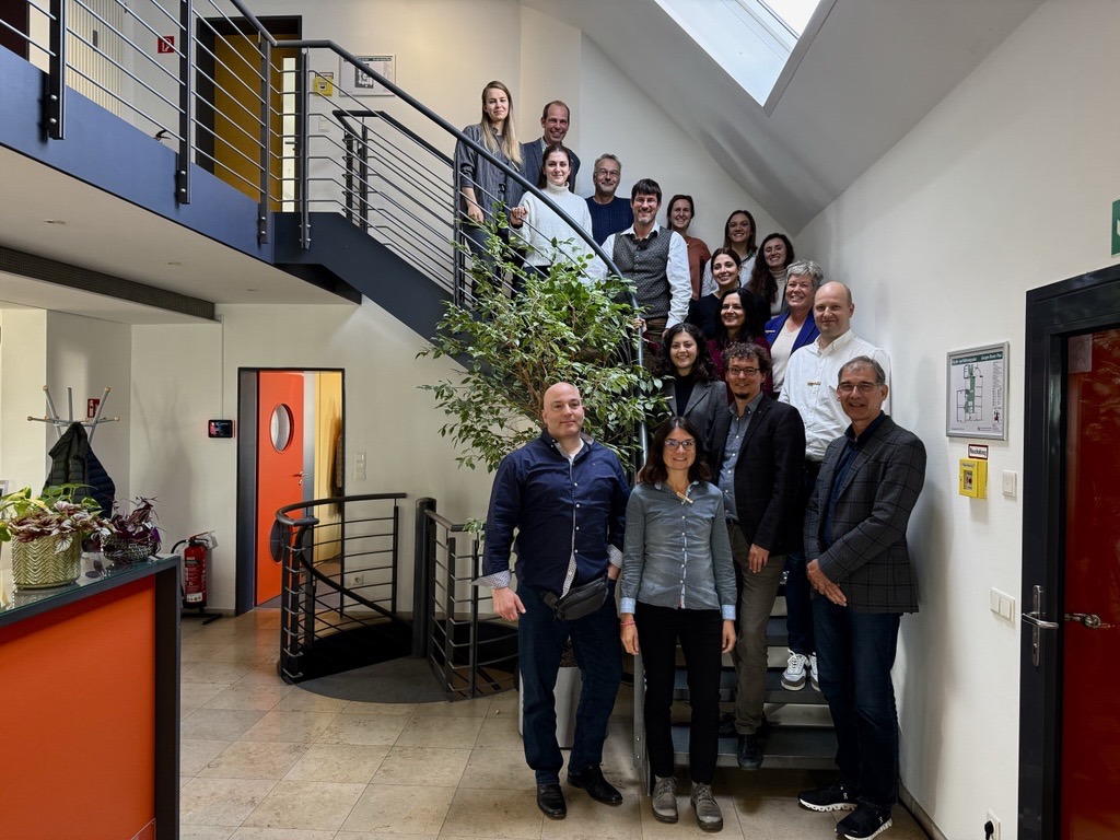 ⚡️Skills4DHC project recently kicked off in Munich
It aims to close the skills gap in the #DHC sector to support EU #energytransition🌍

⚙Training DHC professionals
🎓#University &amp; VET programmes
💡Advancing expertise for climate-neutral solutions

More👉bit.ly/3NlJ3hI