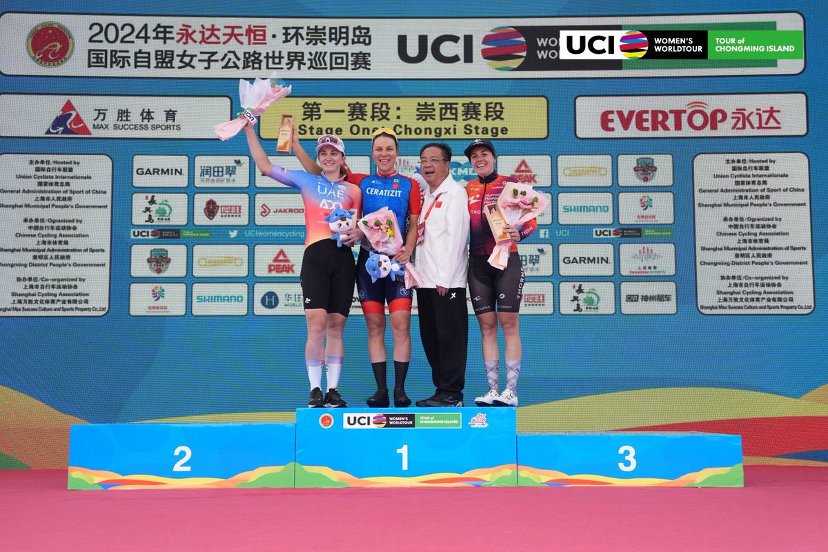 🏆 Stage win
💛 GC Leader
💚 Points Leader
3️⃣ in the Top 10 on GC

A successful start in China for <a href="/mylenedezoete/">Mylene</a> and the team 💙❤️

📸 Tour of Chongming Island

#TOCI2024