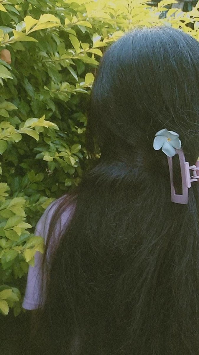 itz_me_shalu's tweet image. If you have the ability to love ,
Love yourself first 💯✨
#SelfLove