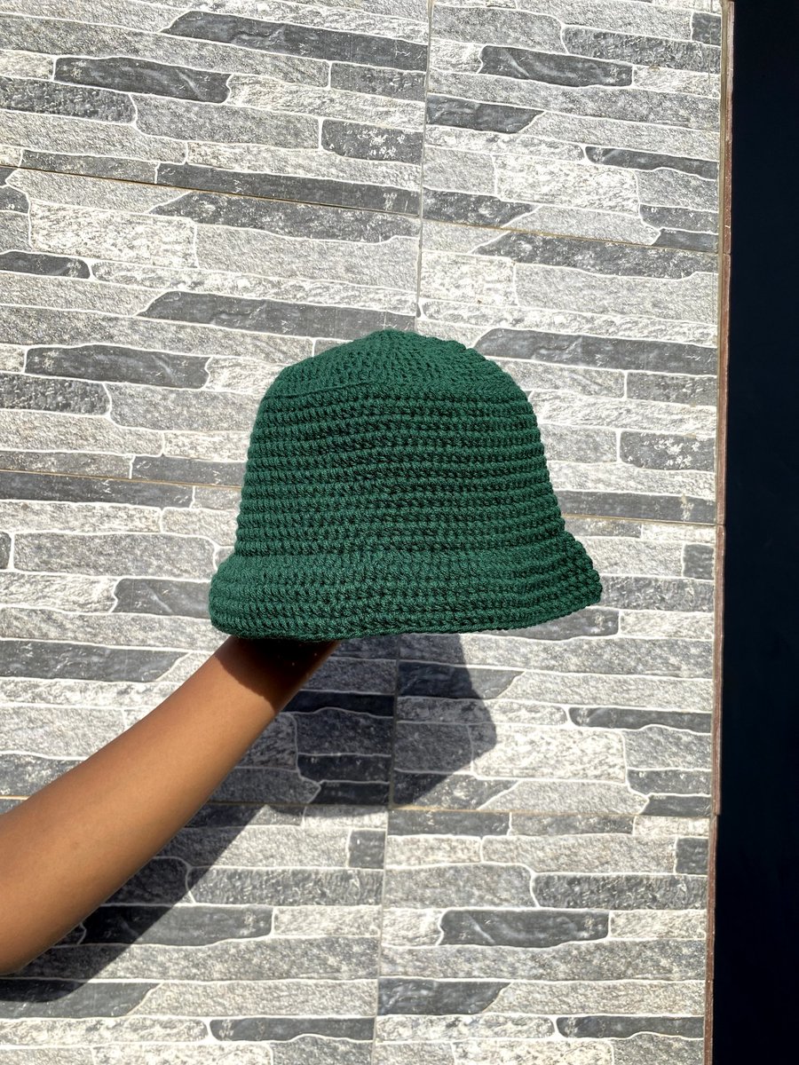 Myrtlecollectns's tweet photo. Today's episode of pieces that I wip up with my hands.

I am a yarn hooker 

Please like and share, my customers might be on your timeline🥺

Thank you https://t.co/h75bc35R1l