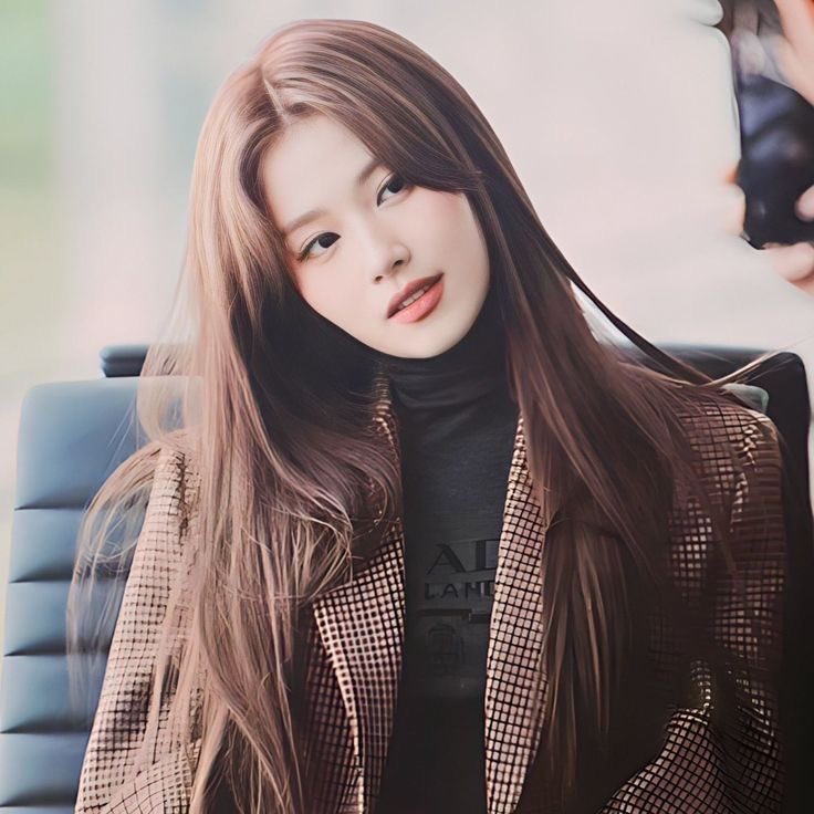 fleuritcs's tweet image. ⠀⠀⠀             ⠀   veronica lynn. 
⠀        ⠀⠀⠀⠀  youtuber au, 2000
             ⠀⠀   heterosexual, 20+
                   ⠀   #krp18 #krp #krp20
⠀⠀⠀        ⠀⠀   ↻ ╱ ♡ for mutual