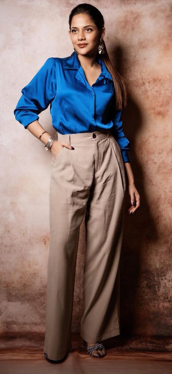 viralvideos16's tweet photo. π― #AishwaryaDuttaThread
π― #SoniaAggarwalThread
#Bollywood #Actress #AishwaryaDutta #SoniaAggarwal New Photos https://t.co/gc3xe06pWW
