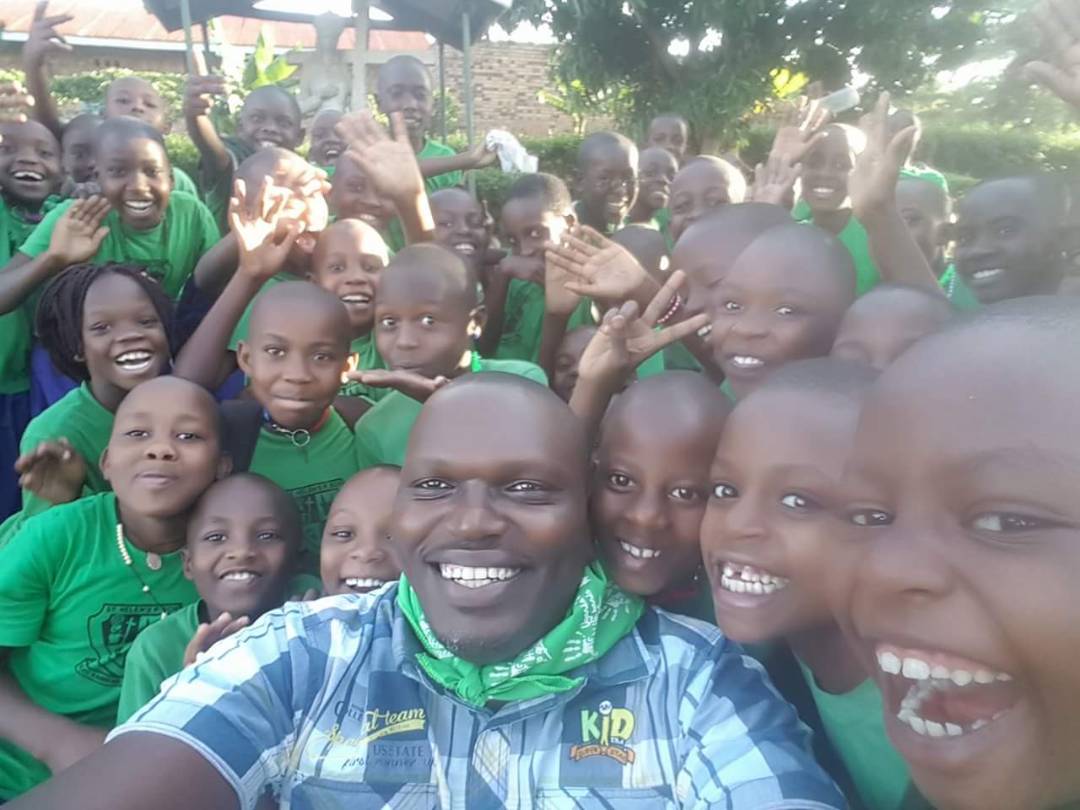Joseph Masembe (@josephmasembe1) on Twitter photo All children need nature. Not just the ones whose parents appreciate nature. Not only those children of a certain economic class or culture or set of abilities. Every child. <a href="/LilHandsGoGreen/">Little Hands Go Green</a> <a href="/RotaryKibuli/">Rotary Club of Kampala Kibuli</a> <a href="/CCD_UG/">Climate Change Department</a> #GoGreenUg #COP29 All children need nature. Not just the ones whose parents appreciate nature. Not only those children of a certain economic class or culture or set of abilities. Every child. <a href="/LilHandsGoGreen/">Little Hands Go Green</a> <a href="/RotaryKibuli/">Rotary Club of Kampala Kibuli</a> <a href="/CCD_UG/">Climate Change Department</a> #GoGreenUg #COP29