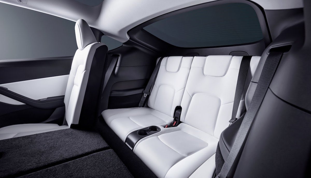 🚨 Tesla Model Y nun als 7-Sitzer verfügbar

⚡️Made in Germany (Giga Berlin)
⚡️Nur als Long Range AWD
⚡️2500€ Aufpreis