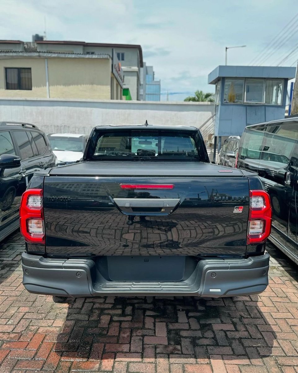 echidiimemotors's tweet image. 𝕏𝘛𝘩𝘦 𝟸𝟶24 TOYOTA HILUX GR ODOGWU EDITION (ʙʀᴀɴᴅ ɴᴇᴡ)🪶
Ọ𝘯ụ 𝘢𝘩ị𝘢:₦🪶
𝘞𝘦 𝘢𝘤𝘤𝘦𝘱𝘵 𝘱𝘢𝘺𝘮𝘦𝘯𝘵 𝘪𝘯 𝘉𝘪𝘵𝘤𝘰𝘪𝘯🪶𝘈𝘬𝘸ụ𝘳ụ ụ𝘨𝘸ọ ọ𝘳ụ 𝘰𝘮𝘦𝘯𝘢𝘭𝘢🛃🪶𝘋𝘗:𝟶𝟷-𝟽𝟻𝟿𝟽𝘋𝘓𝘈🪶
𝘙𝘊:𝟷𝟼𝟿𝟺𝟺𝟽𝟸🪶
🚏 🏪:echidiime74🪶
𝘏𝘰𝘸 𝘵𝘰 𝘖𝘳𝘥𝘦𝘳: