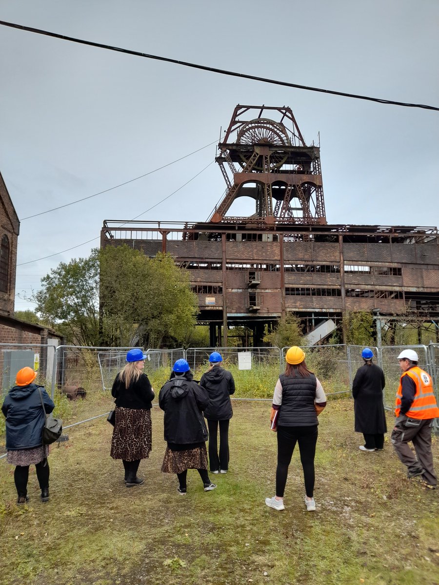 Many thanks Nigel @Chatt_whitt for showing our group of Stokie teachers round #ChatterleyWhitfield heritage centre &amp; site. Excellent visit.  Lots of ideas &amp; possibilities, esp for KS2 pupils. Exciting potential for visits. #coalmining #HeritageSchools <a href="/HistoricEngland/">Historic England</a>