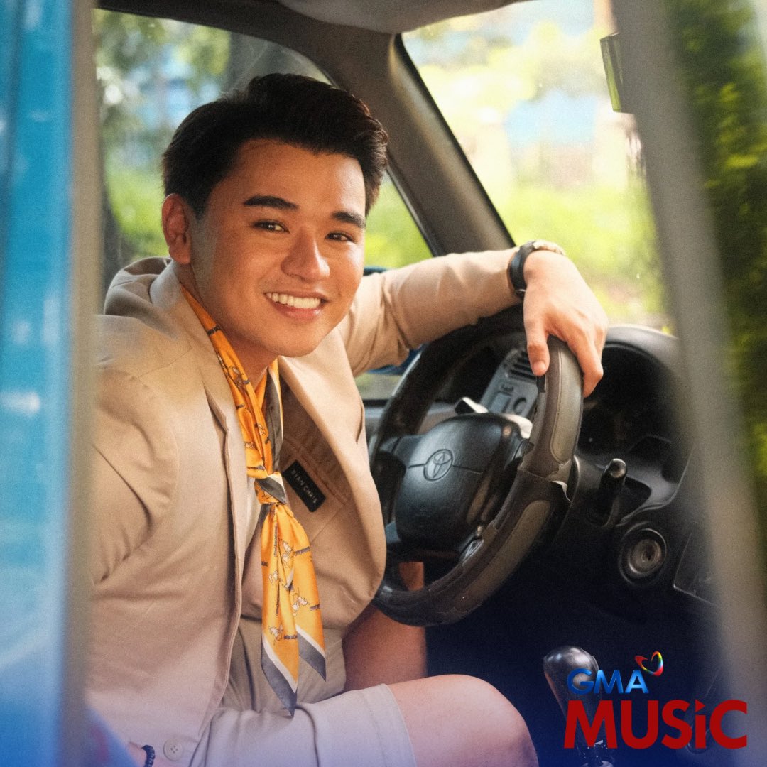 GMAMusic's tweet photo. #TakeMeBackTuesday: Ikaw na nga ang pinangarap ko, kahulugan binigay sa’king puso! 🎶

Salamat mga kapuso for continuously streaming “O Jo” by Vilmark!🤙🏻 

——📸: JM PERALTA #GMAMusic #Vilmark #OJoByVilmark https://t.co/xSpP4n4ljk https://t.co/1R3Ef74EwP