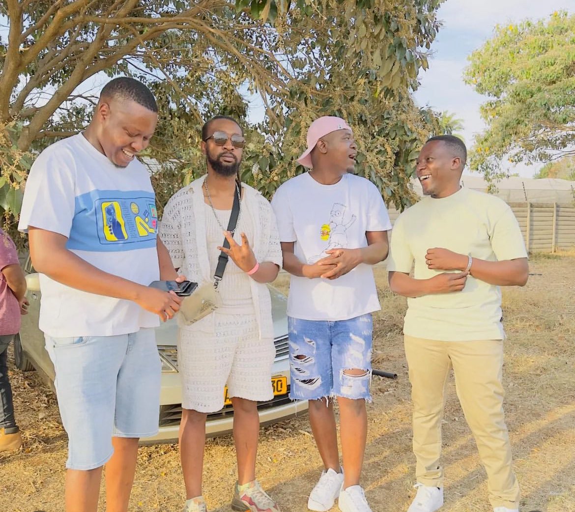 Cool out with <a href="/AlexioKawara1/">Alexio Kawara </a> Mhofela