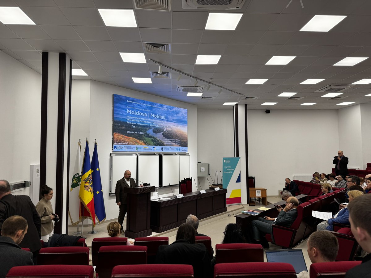 sschaefferIDM's tweet photo. @flokuewie opening the International Forum Moldova in Chisinau at the State University. More Information: https://t.co/RNJz2O5et8 https://t.co/Hekmstslmz