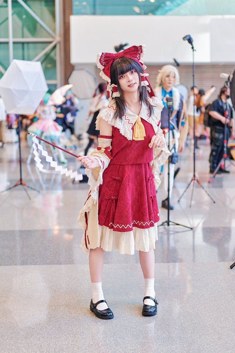 HimeUzuki's tweet image. 让我看看今天又是谁没给神社上贡
📷: @Alice__486 
#cosplay #reimu
