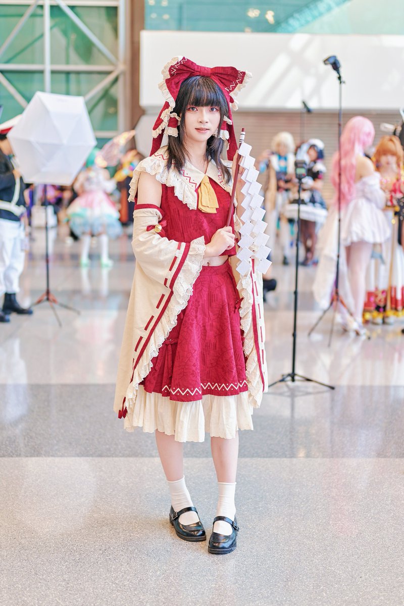 HimeUzuki's tweet image. 让我看看今天又是谁没给神社上贡
📷: @Alice__486 
#cosplay #reimu