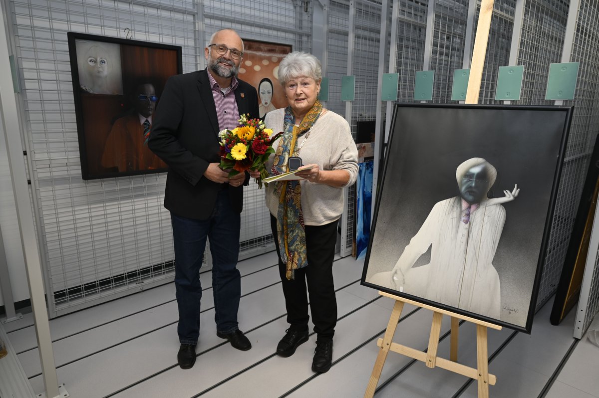 Auszeichnung für Ingrid Fischer: Landrat würdigt langjähriges ehrenamtliches Engagement für Eberswalde und den Barnim mynewsdesk.com/de/landkreis-b…