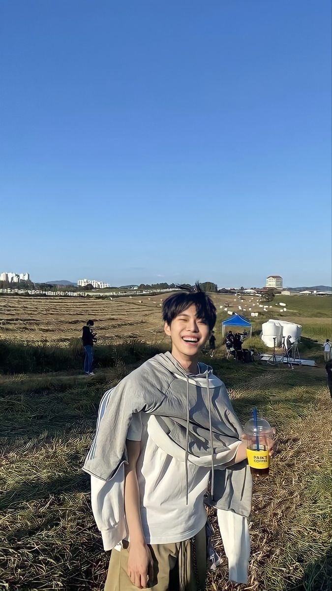 onsoar_'s tweet photo. ‧₊˚ ⛲️ ‧₊𓏲 ๋࣭ ࣪ ˖🎐 https://t.co/EPYZBfSxMO
