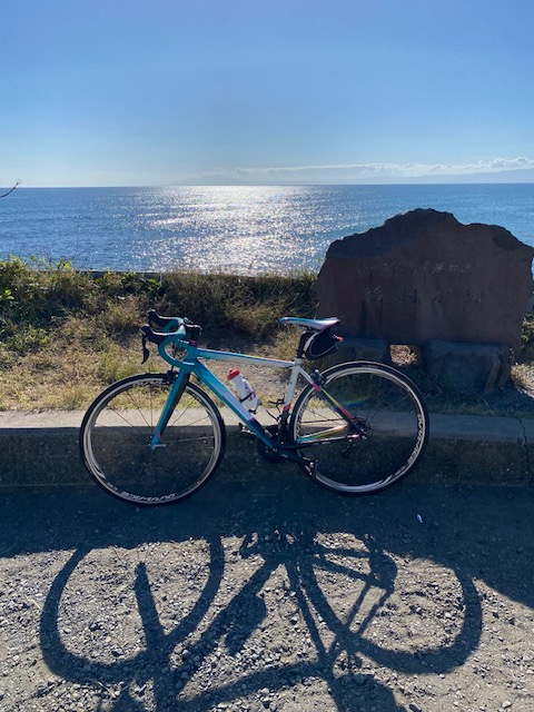 ESR_Bicycle's tweet photo. 今日は初音ミクロードHMR700で湘南を気持ちよくポタリングです。＃ESR#初音ミク＃HMR＃湘南＃ロードバイク https://t.co/PLAC03ZGiA