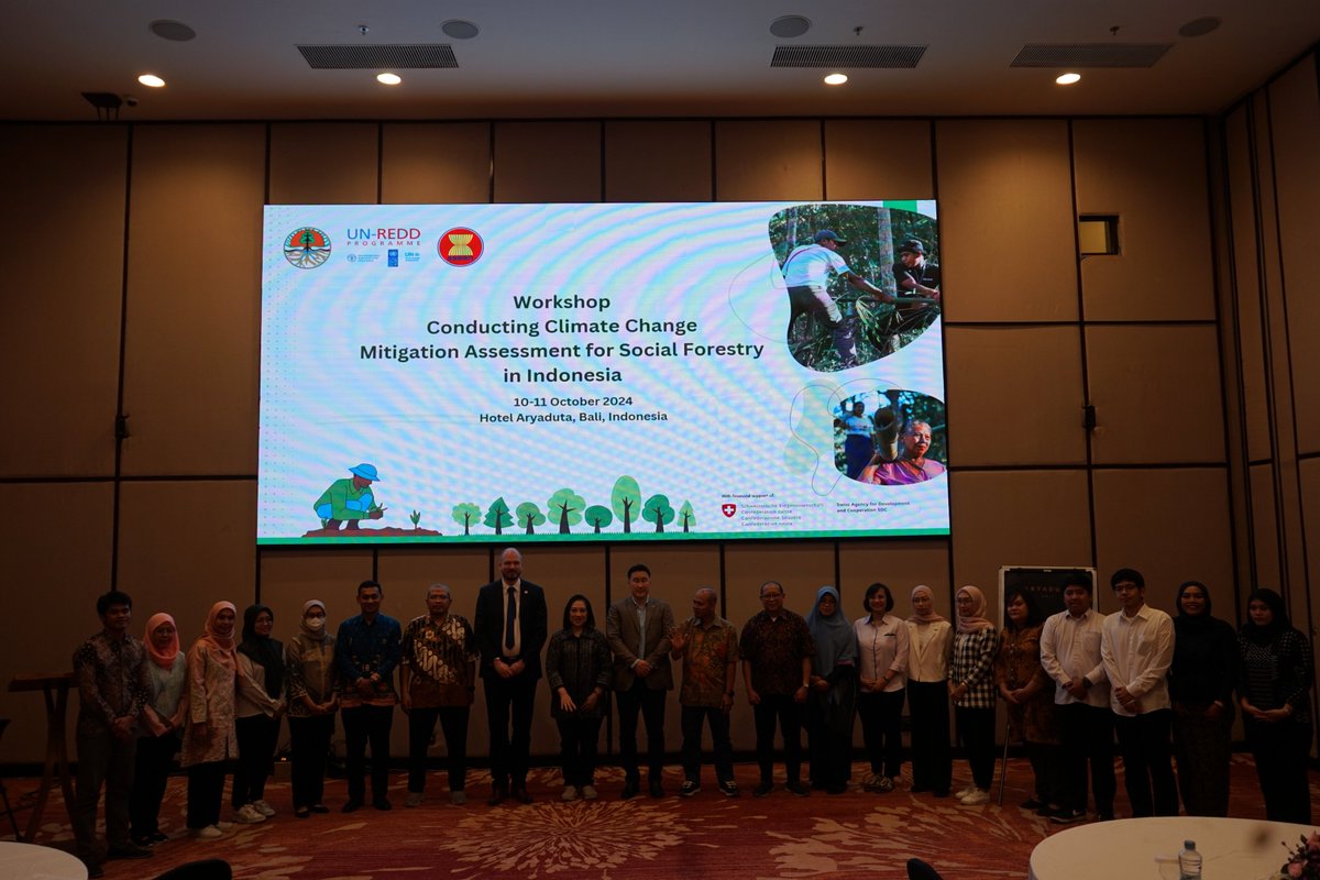 SwissASEAN's tweet photo. The @SwissDevCoop🇨🇭 is supporting the @unredd - @ASEAN Social Forestry Initiative to team up with 🇮🇩! Together, we explored how social forestry can cut emissions, help achieve climate goals, and create sustainable livelihoods for forest-dependent communities. #ClimateAction https://t.co/Qcr5BV1Lk3
