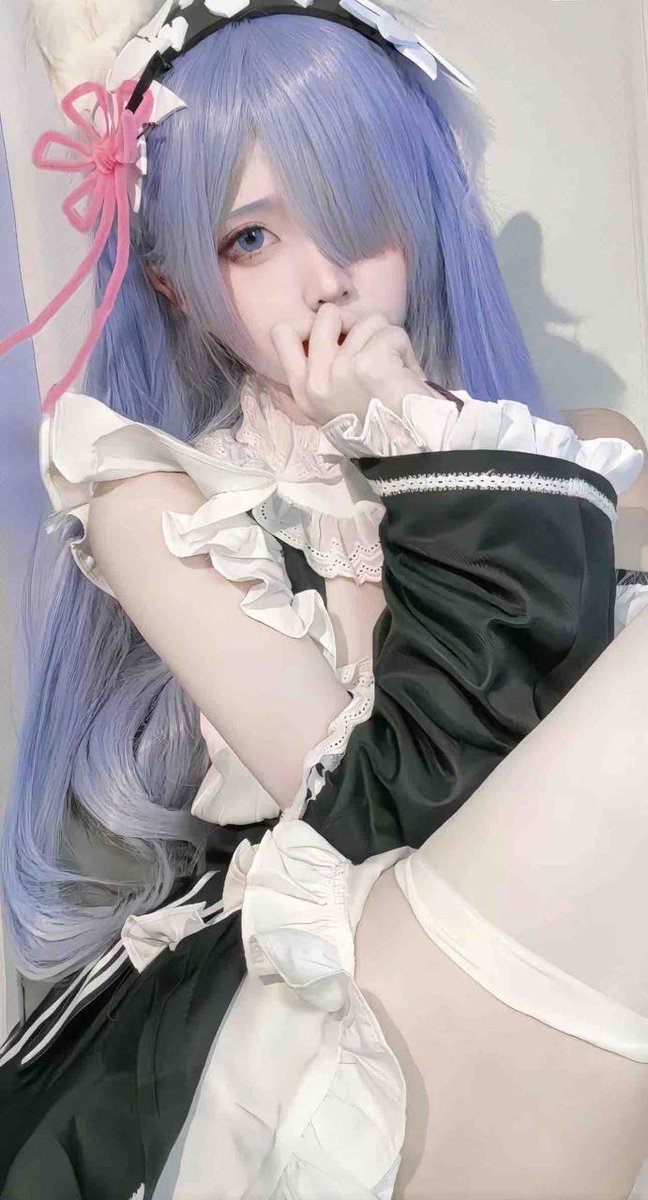 vc3470's tweet photo. 郑州东大学生在校学生
极品cos萝莉 中华娘 二次元
Age：18    Height：166cm  Cheat:G  Weight：44kg  猫系女友，极品甜妹  萌感十足 只和素质哥哥cc
🉑六九  舌吻 ＃郑州 https://t.co/aWYmLhpidf