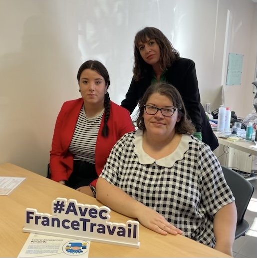 juliebattini11's tweet photo. Avec @FTravail_OCC #Narbonne mise en place d un parrainage. Merci #adef de faire profiter Marina de vos bons conseils et de votre réseau professionnel.
Ensemble allons plus loin. https://t.co/mzJb79W1lP
