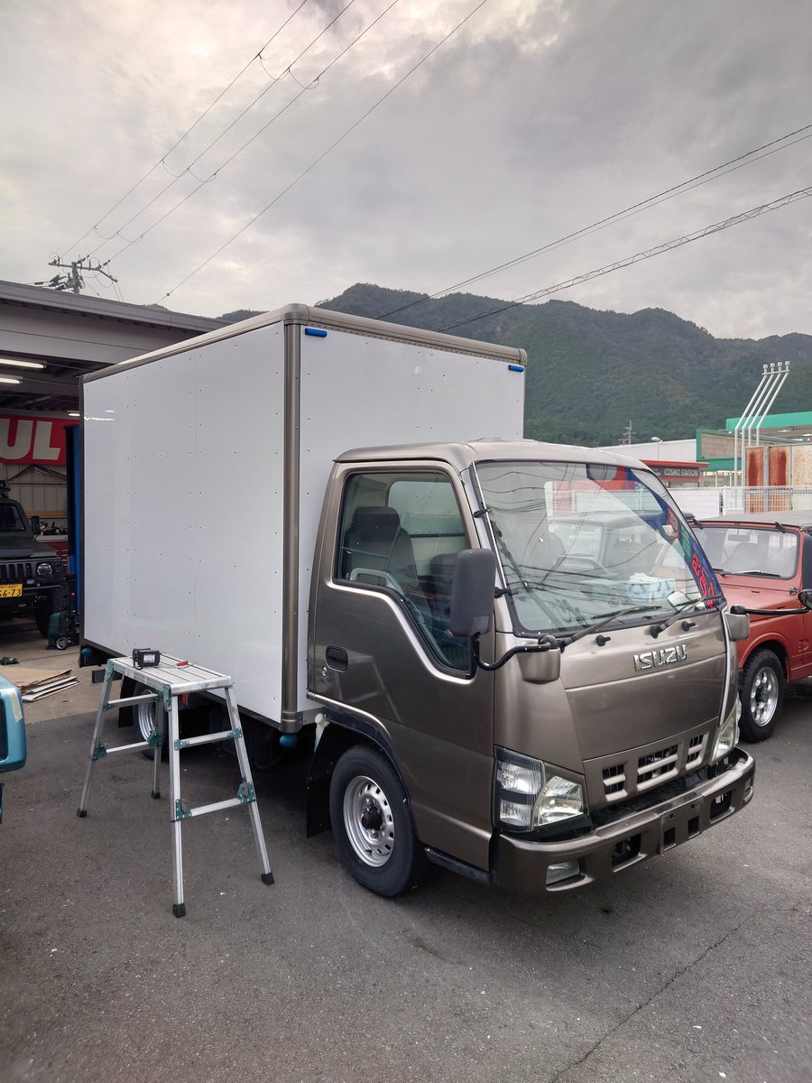 globetire's tweet photo. ずっと放置していた箱車を仕上げました！これで売れるかな。
距離8万、at、ナビ、ETC、バックカメラ付き
オーナー募集中です🌱 https://t.co/NayiTkPhbA