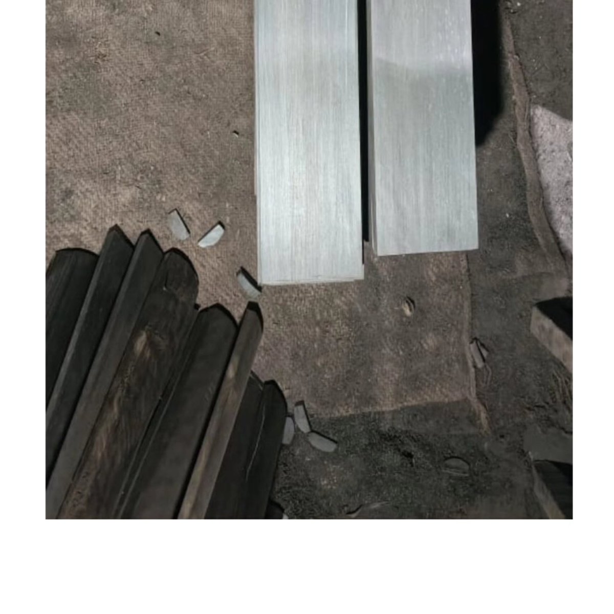 qureshyan01's tweet image. Diospyros ebenem wooden  fingerboard 😃

#EbonyForSell #Ebonywood #Guitar #ForLuxuryProducts #woodworker #woodshop #woodartist #trending #Forluthier #rosewood #forguitar #ForFreatboard