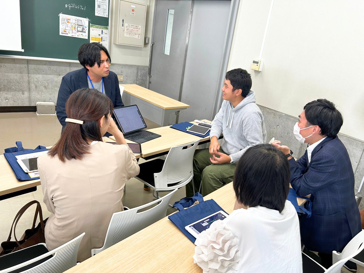 10/13（日）Tokyo Education Show@東京学芸大学にて、「いロイロ教育サミット2024」を開催しました！
高校生、大学生、保護者、若手からベテランの先生まで、さまざまな年代・立場の参加者同士で、教育についてアツ〜く語り合いました😊
ご参加いただいた皆さま、ありがとうございました✨
#TES学芸