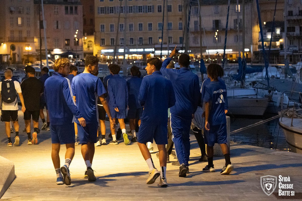 SCBFurmazione's tweet photo. Footing in cità erisera per a nostra squadra #U18 ! 🏃 😍 📸 @Cita_Bastia https://t.co/Q7c0CYjOYa