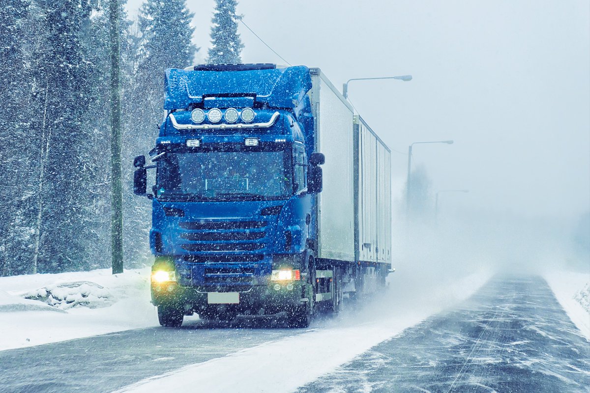 Weet jij wat de regels voor winterbanden in Europa zijn? ❄️ We hebben alles voor je op een rij gezet, inclusief regels voor bedrijfswagenbanden!🚚 Check het complete overzicht hier: bandbewust.nl/thema/routepla…