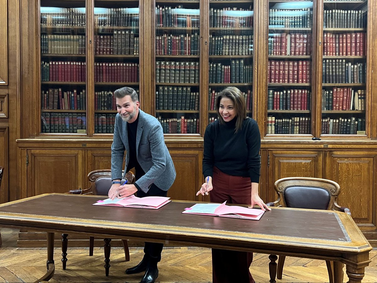 E2C PARIS (@e2cparis) on Twitter photo ✍️ Signature d'un nouveau Pacte pour l'emploi avec le <a href="/Accor/">Accor Group</a> !
<a href="/Paris/">Paris</a> poursuit son engagement en faveur de l'emploi avec des entreprises qui s'engagent à recruter des personnes éloignées de l'emploi.
<a href="/afafgabelotaud/">Afaf Gabelotaud</a> Nicolas SAINT-MARC ✍️ Signature d'un nouveau Pacte pour l'emploi avec le <a href="/Accor/">Accor Group</a> !
<a href="/Paris/">Paris</a> poursuit son engagement en faveur de l'emploi avec des entreprises qui s'engagent à recruter des personnes éloignées de l'emploi.
<a href="/afafgabelotaud/">Afaf Gabelotaud</a> Nicolas SAINT-MARC