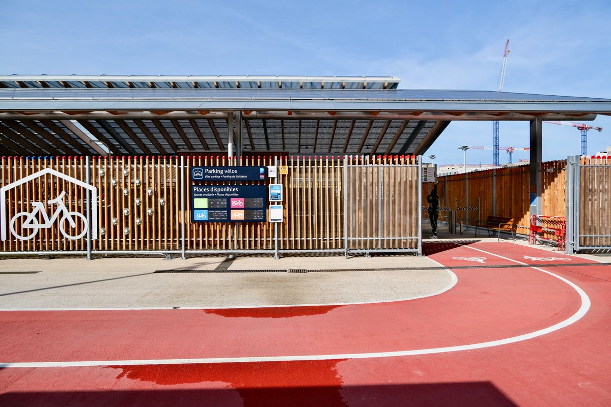 Melissa & Chris Bruntlett tweet media