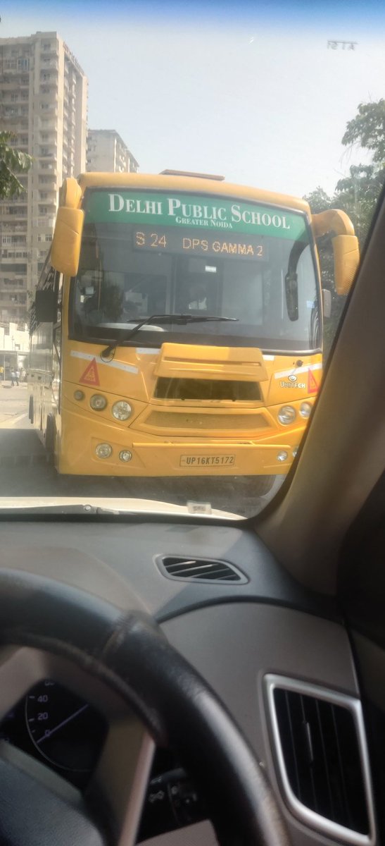 Nitish9609's tweet photo. DPS Greater Noida School Bus running in the opposite direction on the road near Ace Platinum Zeta 1.
@dmgbnagar @noidapolice @noidatraffic @uptrafficpolice https://t.co/q6Hmkcr3wb