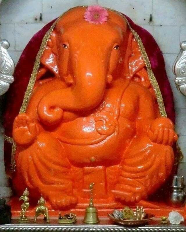 अभिनंदन गौरी नंदन मंगल मूरत रूप तन मन सदा हृदय में बसे प्रथम पूजते गणपति, जय श्री गणेश