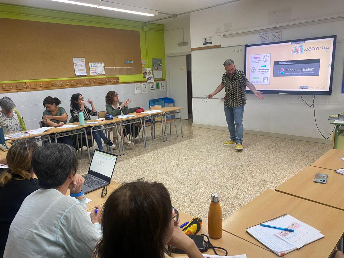 CRP Segarra (@crpsegarra) on Twitter photo Excel•lent sessió formativa i compartida amb <a href="/RalRomeroAlons1/">Raül Romero Alonso</a> plena d'estratègies, recursos, eines, ... per fer les SdA competencials, atractives i el màxim d'inclusives a l'àrea de llengua estrangera #aprenentage #llengües #curriculum #recursos <a href="/PLCOrigen/">Programa Llengües i Cultures d'Origen</a> <a href="/SEiXarxes/">Xarxes i Serveis educatius</a> Excel•lent sessió formativa i compartida amb <a href="/RalRomeroAlons1/">Raül Romero Alonso</a> plena d'estratègies, recursos, eines, ... per fer les SdA competencials, atractives i el màxim d'inclusives a l'àrea de llengua estrangera #aprenentage #llengües #curriculum #recursos <a href="/PLCOrigen/">Programa Llengües i Cultures d'Origen</a> <a href="/SEiXarxes/">Xarxes i Serveis educatius</a>
