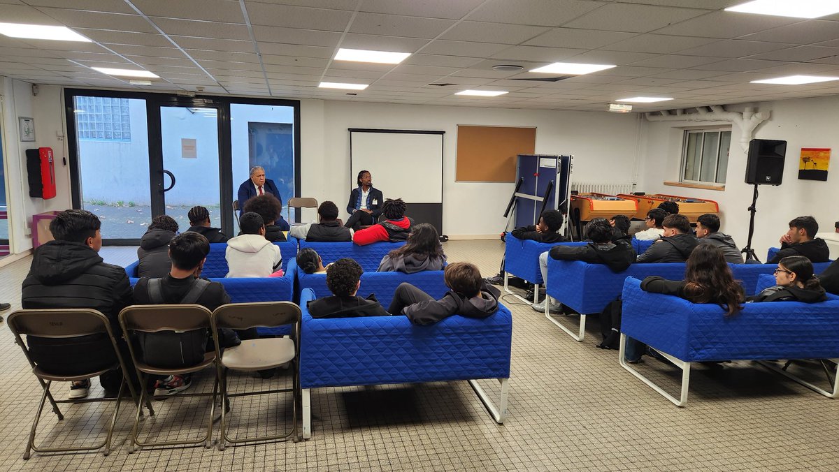 Lycée Pierre Mendès France tweet media