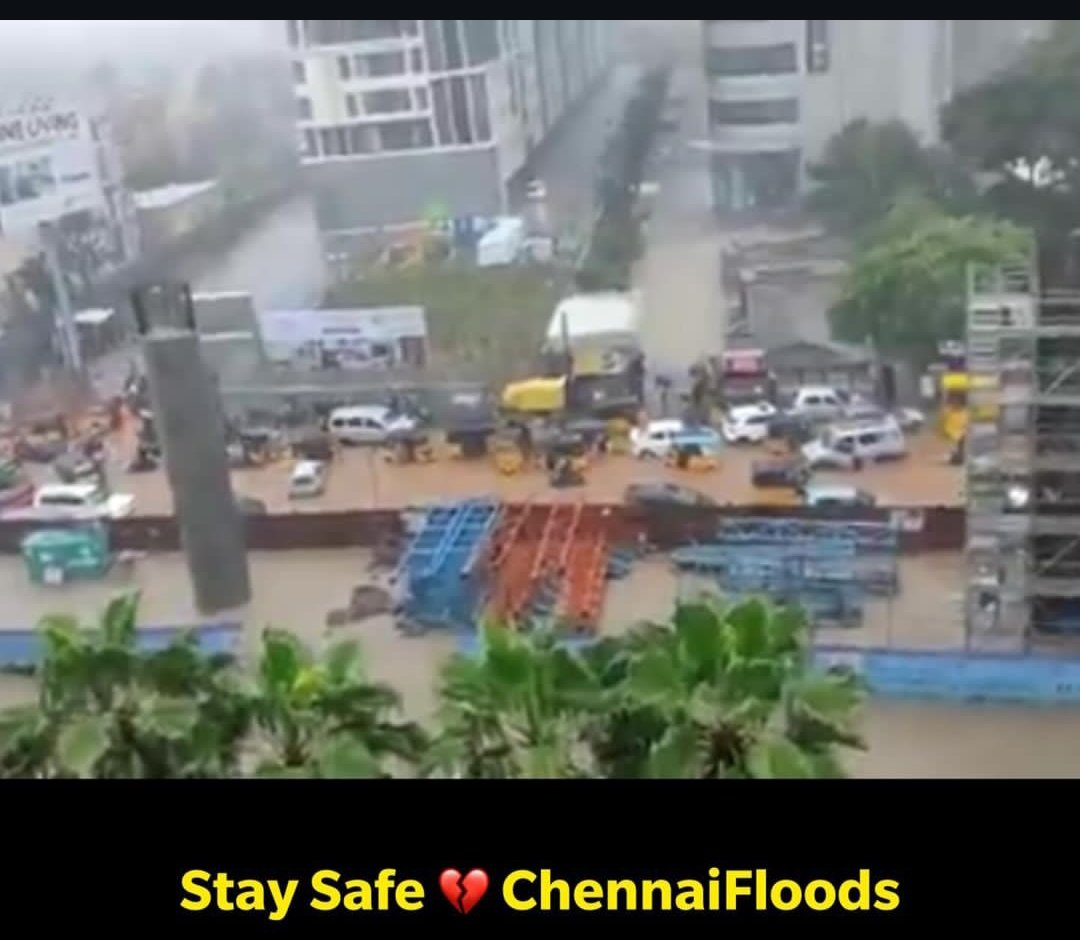 itz_me_shalu's tweet image. Stay safe all #ChennaiFloods 
#Chennai
