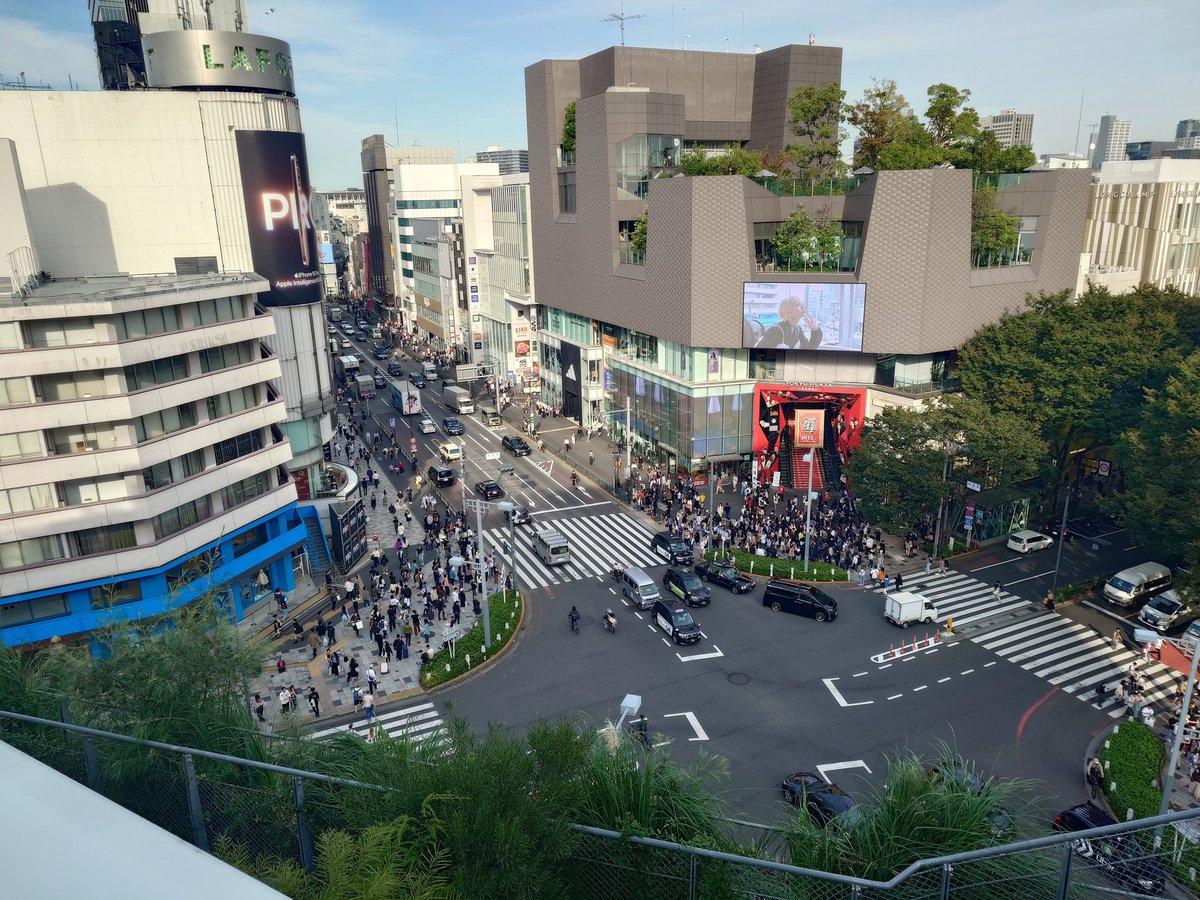 Melan_Bread's tweet photo. Finally visited Harajuku https://t.co/A8GMXAeQSv
