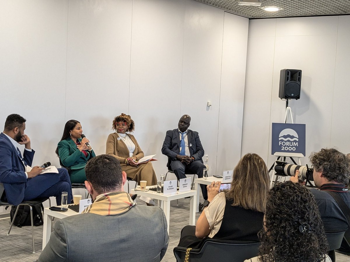 Claudia Serbanuta tweet media