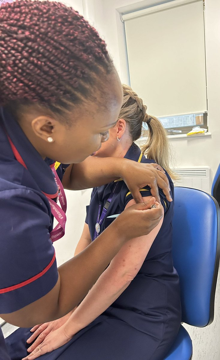 SWLU (@sw_liver_unit) on Twitter photo Flu vaccination being done on the #SWLU by matron <a href="/NurseTheresia/">Theresia Makatile</a> #flufighter #winterstrong <a href="/UHP_NHS/">University Hospitals Plymouth NHS Trust</a> <a href="/DerrifordNurses/">UHP Nursing 💙</a> <a href="/UHPWellbeing/">UHP Staff Wellbeing</a> <a href="/DAllcorn/">Darryn Allcorn</a> <a href="/SarahLBud/">Sarah Budden</a> <a href="/howes_nat/">Nat Howes</a> <a href="/JdwkellyJk/">john kelly</a> 💕💉🦠💪🏼 Flu vaccination being done on the #SWLU by matron <a href="/NurseTheresia/">Theresia Makatile</a> #flufighter #winterstrong <a href="/UHP_NHS/">University Hospitals Plymouth NHS Trust</a> <a href="/DerrifordNurses/">UHP Nursing 💙</a> <a href="/UHPWellbeing/">UHP Staff Wellbeing</a> <a href="/DAllcorn/">Darryn Allcorn</a> <a href="/SarahLBud/">Sarah Budden</a> <a href="/howes_nat/">Nat Howes</a> <a href="/JdwkellyJk/">john kelly</a> 💕💉🦠💪🏼