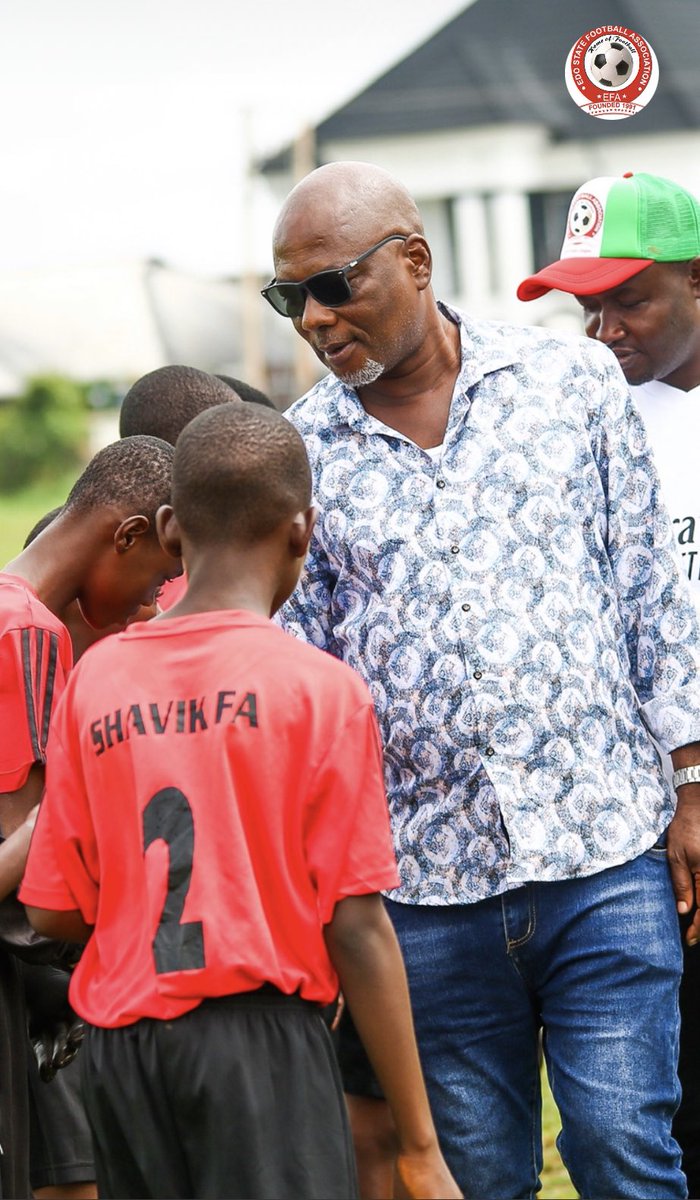 edostate_fa's tweet photo. “Leadership is the capacity to translate a vision into reality” —Warren Bennis.
Today, the entire footballing community join the Edo State Football Association to celebrate the birthday anniversary of the Vice Chairman Edo FA , Mr Paul Ojeisekhoba.
Happy Birthday Sir🎉
#EdoFA https://t.co/xWr0ZLXTDi