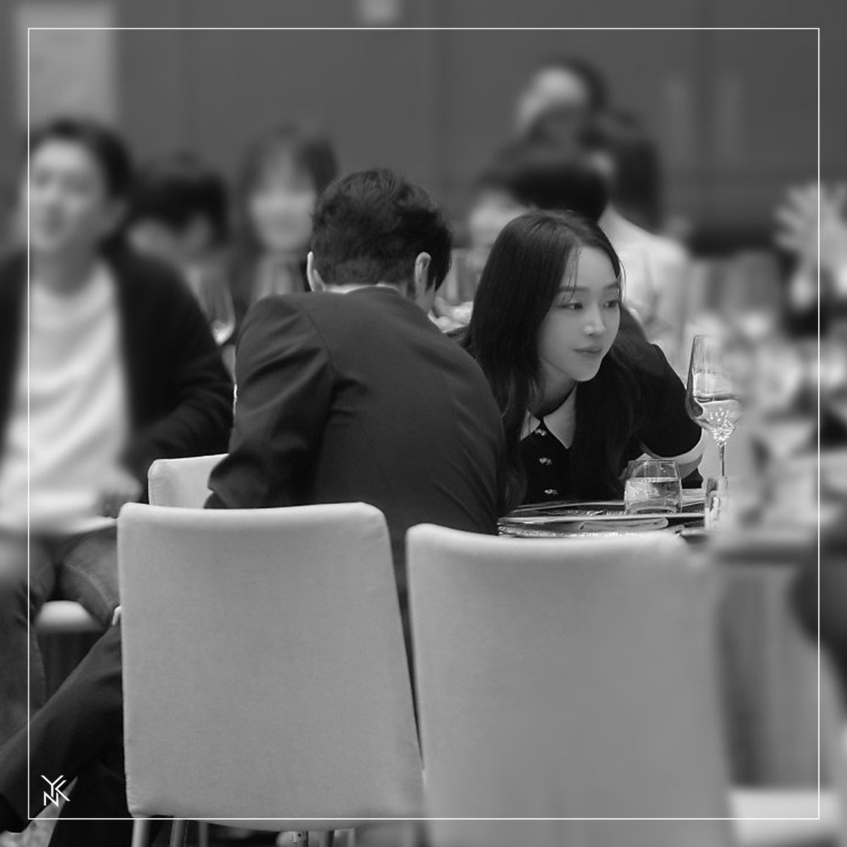 YNKentofficial's tweet image. [📝] #와엔케POST
#신혜선 #부일영화상

멋짐 정도가 이븐하게 완벽한
부일영화상 현장에서의 혜선 배우!
올해의 스타상이 누구냐고요?
ㄴ 나야, 신혜선.

지금 바로 비하인드 보러 가시죠!

🔗 naver.me/x67IIMl5

#ShinHaeSun