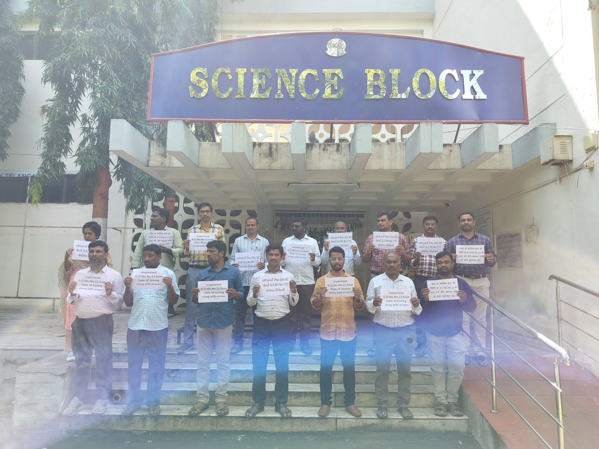 rajeshmitukula's tweet image. The contract faculty JNTUH continued their relay protest for the 6th day. Though, in the past 6 years several committees were formed, they still didn&apos;t implement G.O No 11. As we requested the ongoing state level committee give the report as early as possible. @revanth_anumula