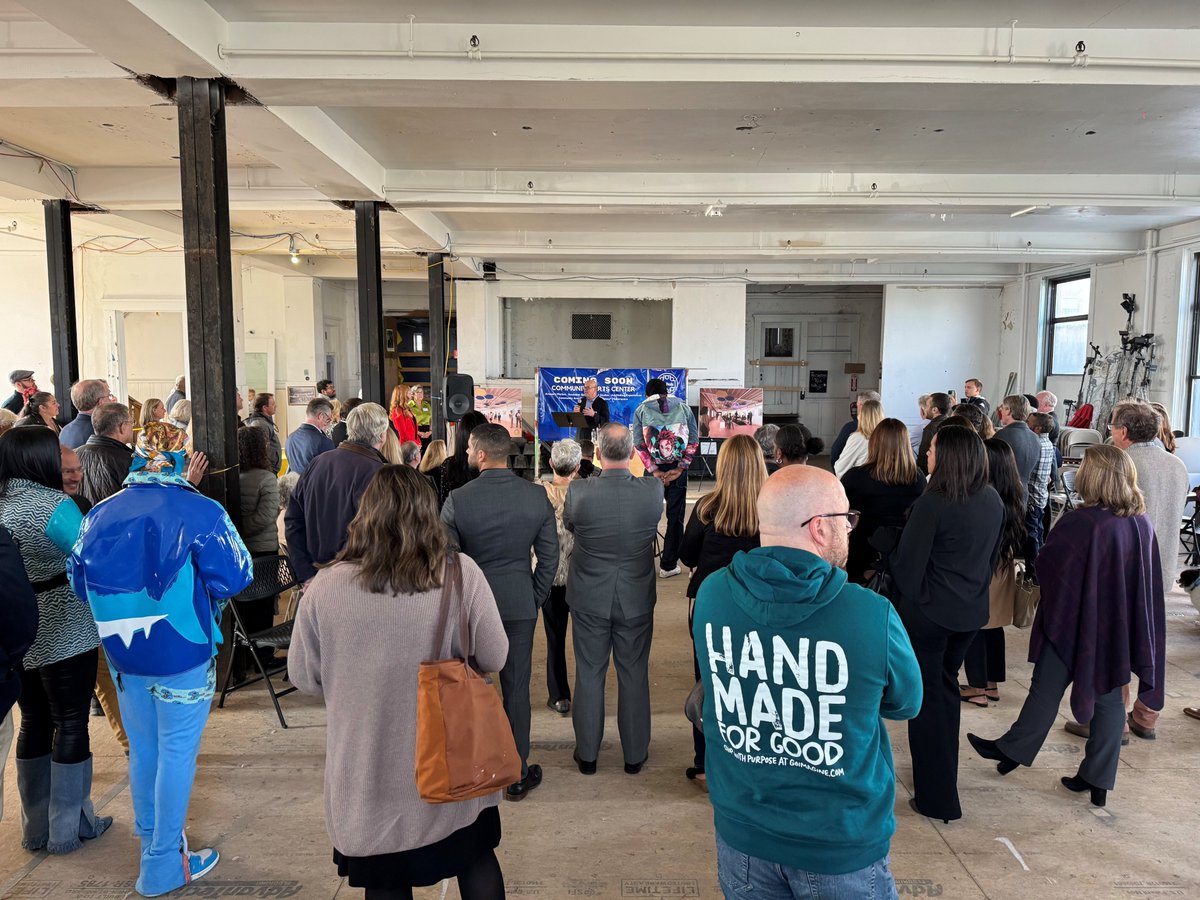 MassDev's tweet photo. Congratulations to Creative Hub Worcester for breaking ground last week on the new Community Arts Center, which will transform the historic former Ionic Ave Boys Club building into a hub for emerging & established artists! #Worcester #GatewayCities https://t.co/otB0CB8dFV