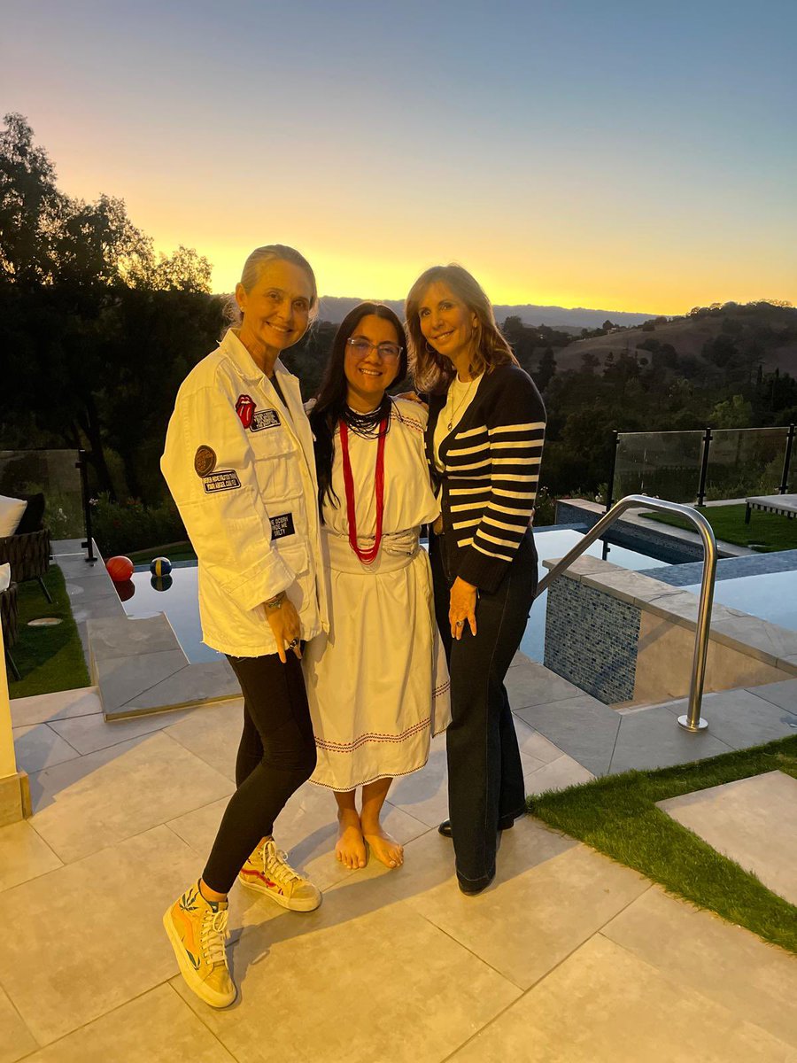 The Trust for the Americas (@trust4americas) on Twitter photo This weekend, our CEO, <a href="/eddleman_linda/">Linda Eddleman</a> , represented #Trust4Americas at the <a href="/humanitas360/">Humanitas360</a> Annual Meeting, connecting with <a href="/PVillelaMarino/">Patricia Villela Marino</a> and leading a fireside chat with indigenous leader <a href="/aleja_izq/">Alejandra Izquiero Cujar</a>.
Building partnerships and empowering communities across the Americas is what This weekend, our CEO, <a href="/eddleman_linda/">Linda Eddleman</a> , represented #Trust4Americas at the <a href="/humanitas360/">Humanitas360</a> Annual Meeting, connecting with <a href="/PVillelaMarino/">Patricia Villela Marino</a> and leading a fireside chat with indigenous leader <a href="/aleja_izq/">Alejandra Izquiero Cujar</a>.
Building partnerships and empowering communities across the Americas is what
