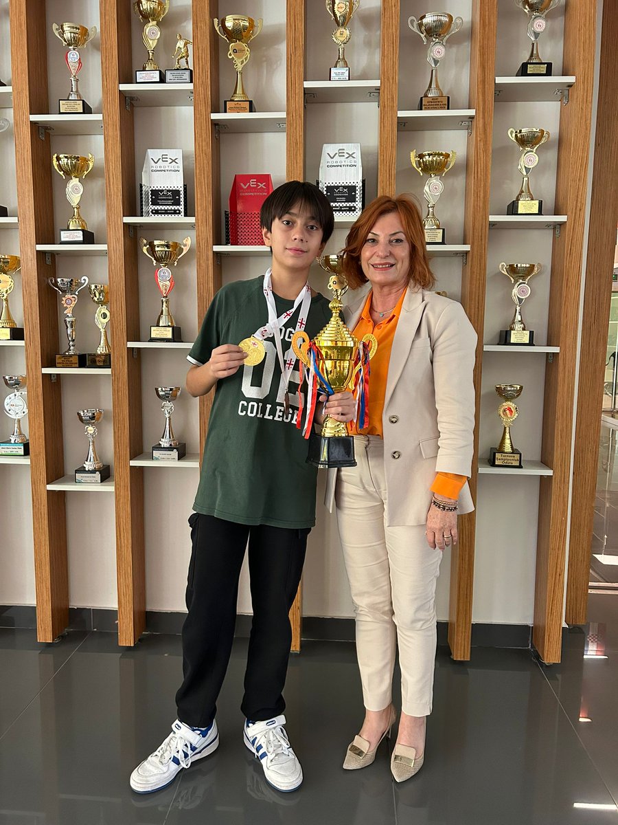 Doğa Koleji Çayyolu Kampüsü (@cayyolu_doga) on Twitter photo Çayyolu Doğa Koleji Ortaokulu öğrencimiz İlhan Can Şener,Gürcistan Zestaphoni’de düzenlenen U14Erkek Kılıç Avrupa Circuit Turnuvasında 1.olarak altın madalya,Gürcistan Zestaphoni U17Erkek Kılıç Açık Turnuvasında 3. olarak bronz madalya kazandı. <a href="/cavidanvarl/">Cavidanvarlı</a> <a href="/DogaOkullari/">Doğa Koleji</a> Çayyolu Doğa Koleji Ortaokulu öğrencimiz İlhan Can Şener,Gürcistan Zestaphoni’de düzenlenen U14Erkek Kılıç Avrupa Circuit Turnuvasında 1.olarak altın madalya,Gürcistan Zestaphoni U17Erkek Kılıç Açık Turnuvasında 3. olarak bronz madalya kazandı. <a href="/cavidanvarl/">Cavidanvarlı</a> <a href="/DogaOkullari/">Doğa Koleji</a>