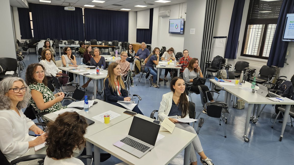 GVAfisabio's tweet image. Durante las jornadas se compartieron estrategias👩‍💼 entre los distintos países participantes y se contó con las intervenciones de personalidades destacadas en el área como Clare Farrand @WHO, Rafael Pérez Escamilla @yale o Laura Reali #ECPC